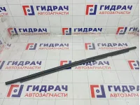 Накладка стекла заднего правого Opel Zafira 5154120