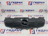 Решетка радиатора Opel Zafira 1320372