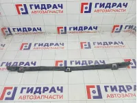 Кронштейн бампера заднего центральный Opel Zafira 13157605