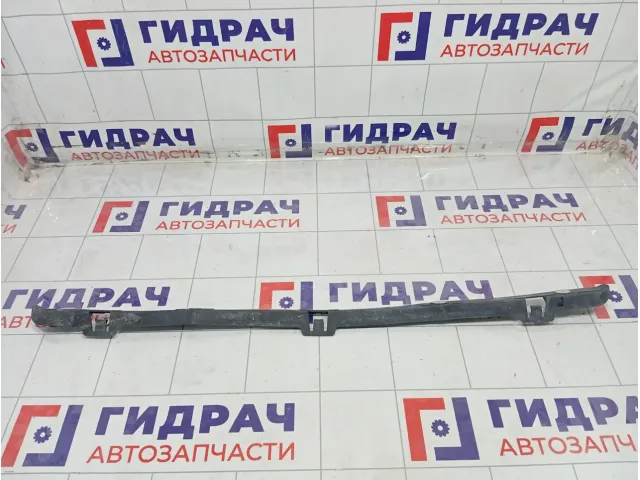Кронштейн бампера заднего центральный Opel Zafira 13157605