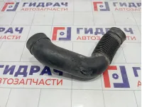 Патрубок воздушного фильтра Opel Zafira 55559325