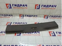 Обшивка багажника на заднюю панель Opel Zafira 2346175