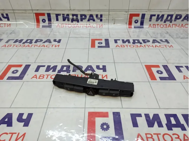 Кнопка аварийной сигнализации Opel Zafira 13100109