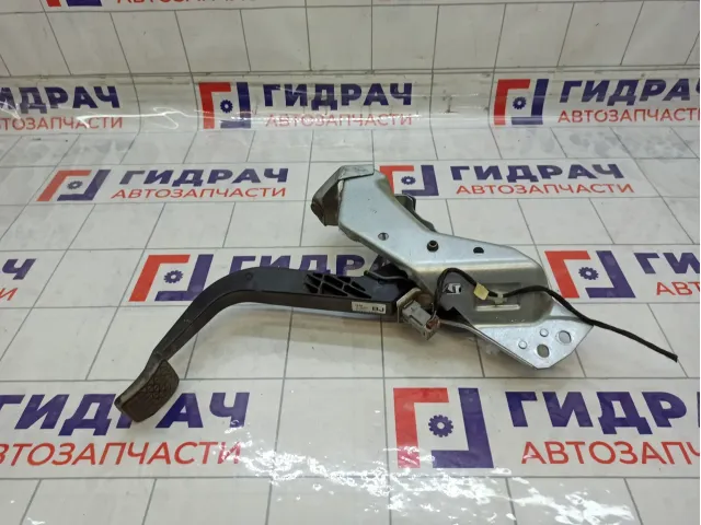 Педаль сцепления Opel Zafira 13192503
