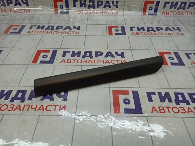 Накладка торпедо правая Opel Zafira 13162510
