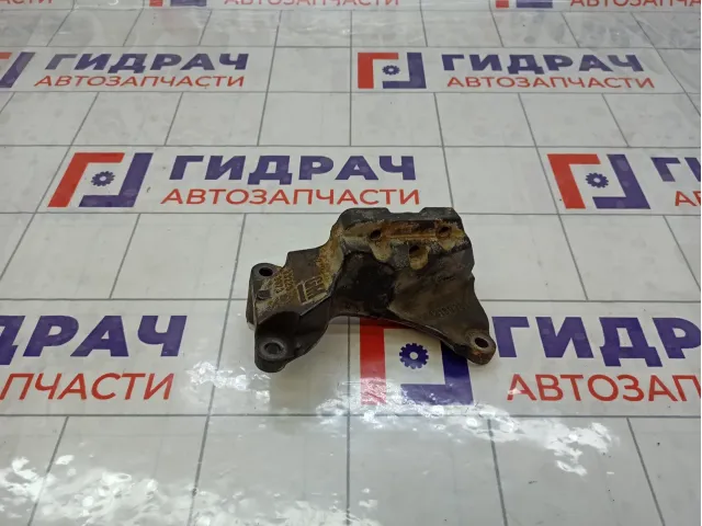 Кронштейн двигателя правый Opel Zafira 13189381