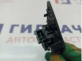 Динамик Opel Zafira 2 13236020. В правую дверь.