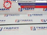 Накладка стекла заднего левого Opel Zafira 2 5154113. Без уплотнителя стекла.