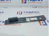 Обшивка двери багажника нижняя Opel Zafira 2 2223024.