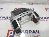 Накладка торпедо декоративная центральная Opel Zafira 2 7209639. Дефект.