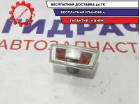 Повторитель на крыло правый Opel Zafira 2 13252456.
