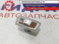Повторитель на крыло левый Opel Zafira 2 13252455.
