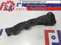 Направляющая переднего бампера левая Opel Zafira 2 13124997. Дефект.