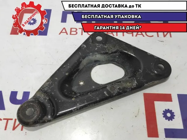 Кронштейн передней балки левый Opel Zafira 2 302038.