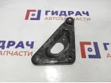 Кронштейн передней балки левый Opel Zafira 2 302038.