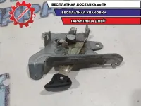 Ручка открывания багажника Mitsubishi Outlander XL.