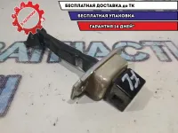 Ограничитель двери Mitsubishi Outlander XL.