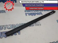 Уплотнитель стекла задний правый Mitsubishi Outlander XL.