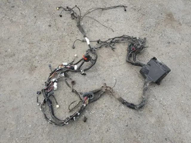 Проводка подкапотная Mitsubishi Outlander XL 8501B048