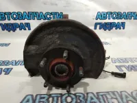 Кулак поворотный передний правый Mitsubishi Outlander XL 3870A008 С датчиком ABS.