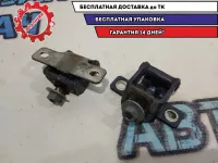 Петля двери багажника верхняя Mitsubishi Outlander XL MR556091