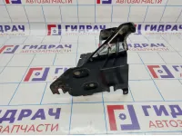 Кронштейн бачка омывателя Volkswagen Passat CC 3C0815948