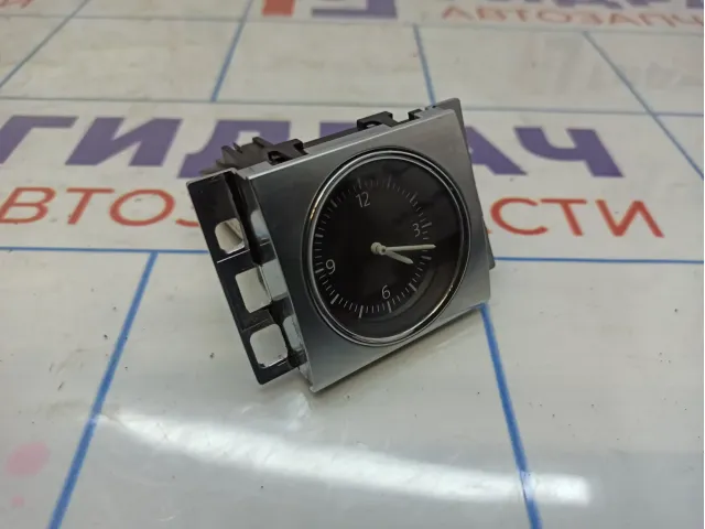 Часы Volkswagen Passat CC 3AA919204A