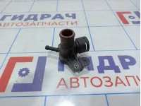 Тройник системы охлаждения Volkswagen Passat CC 06J121132G