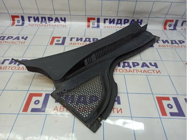 Решетка стеклоочистителей правая Volkswagen Passat CC 3C8819404