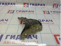 Кронштейн крепления крыла правый Volkswagen Passat CC 3C8821142