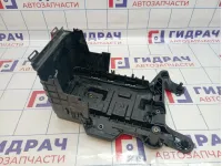 Крепление АКБ (корпус/подставка) Volkswagen Passat CC 1K0915333H
