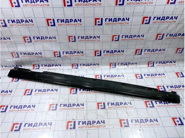 Накладка на порог наружная левая Volkswagen Passat CC 3C8853855B