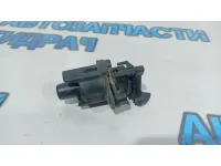 Кнопка открывания багажника Peugeot 107 8726R9.