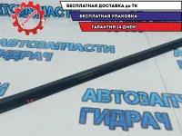Накладка стекла переднего левого Peugeot 107 9309N1.