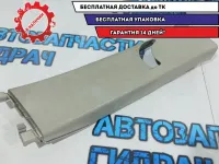 Обшивка стойки средней правая верхняя Peugeot 107 624110H010.