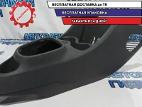 Консоль Peugeot 107 7589CN. Вырезаны отверстия под обогрев сидений.