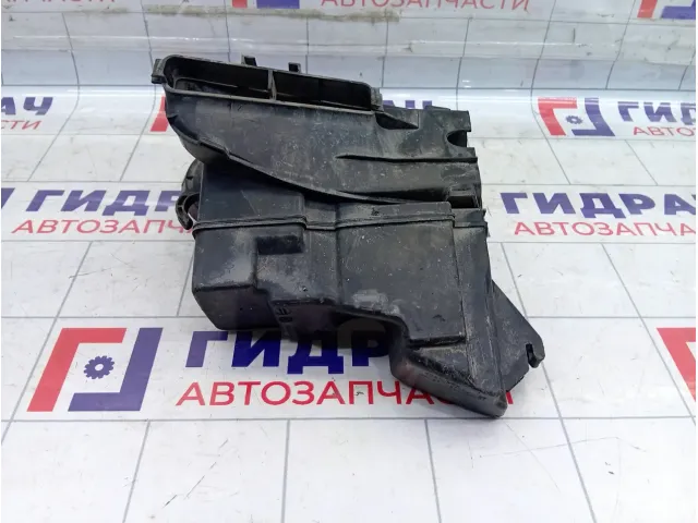 Резонатор воздушного фильтра Peugeot 2008 9670624680