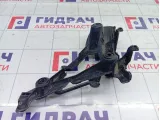 Кронштейн бампера заднее правое Peugeot 2008 9678054980