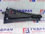 Решетка под лобовое стекло (Жабо) левое Peugeot 2008 9673302777