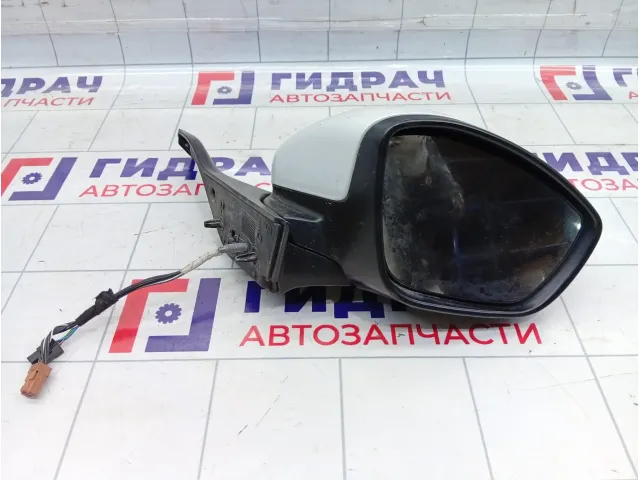 Зеркало правое Peugeot 2008 1611240980