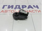 Моторчик заслонки отопителя (печки) Peugeot 2008 1608182880