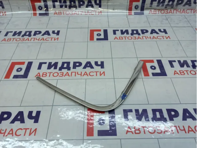 Накладка стекла заднего правого Peugeot 2008