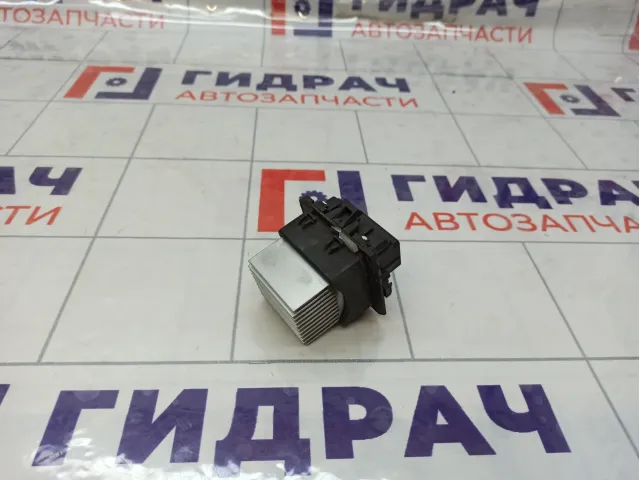 Резистор отопителя Peugeot 2008 6441AF