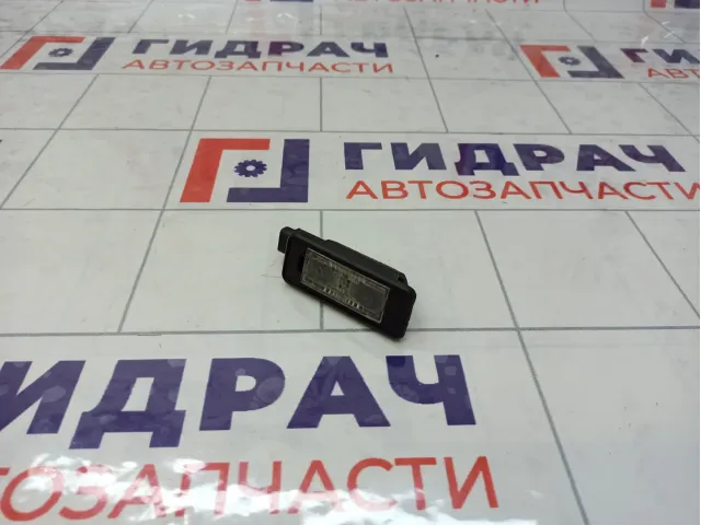 Фонарь подсветки номера Peugeot 2008 9682403680