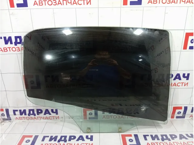 Стекло двери заднее правое Peugeot 207 9204K8
