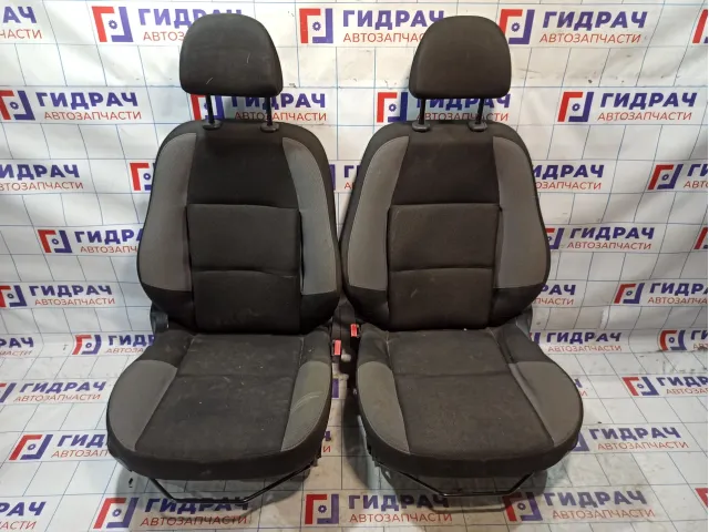 Сиденье комплект Peugeot 207