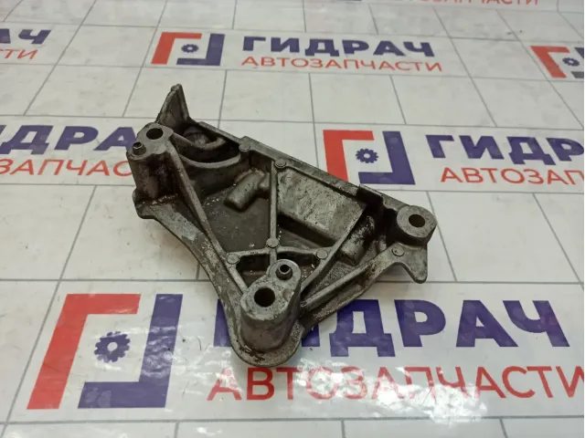 Кронштейн двигателя правый Peugeot 207 9680222980