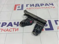 Направляющая стекла двери передняя левая Peugeot 3008 9303T8