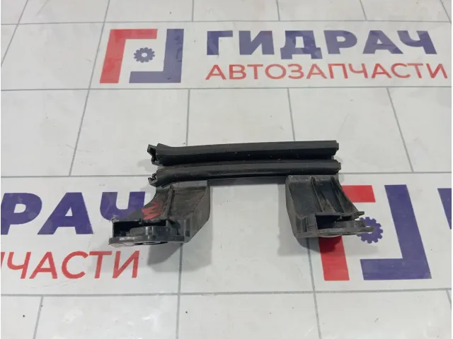 Направляющая стекла двери задняя правая Peugeot 3008 9303 V2