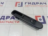 Кнопка стеклоподъемника переднего левого Peugeot 3008 6490X3